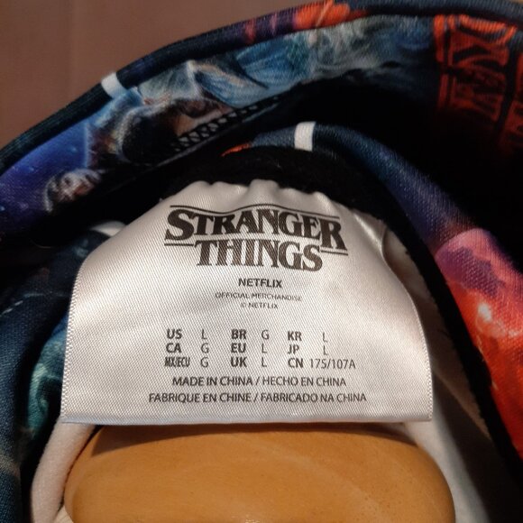 Netflix Stranger Things Hoodie Large unisex Sweatshirt All Over Print Graphic - Picture 4 of 10